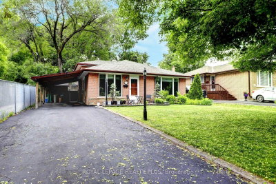 2694 Truscott Drive • Mississauga, ON photo 3