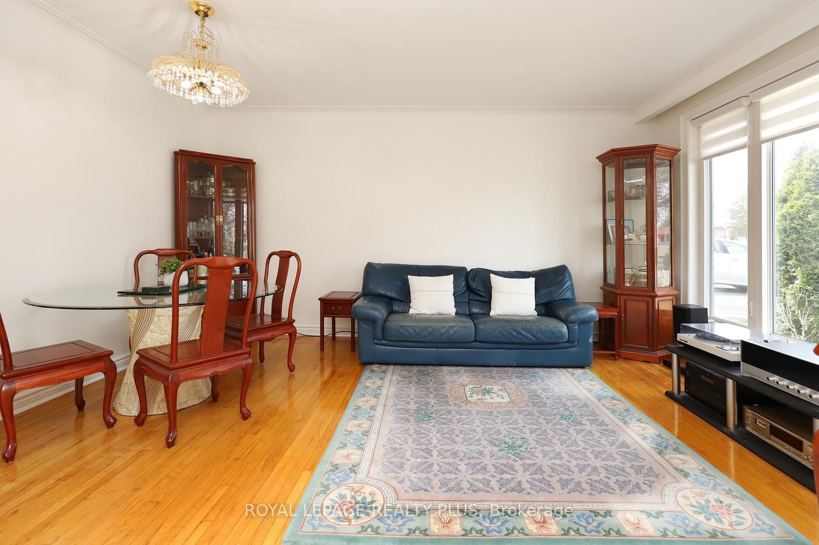 2694 Truscott Drive • Mississauga, ON photo 8