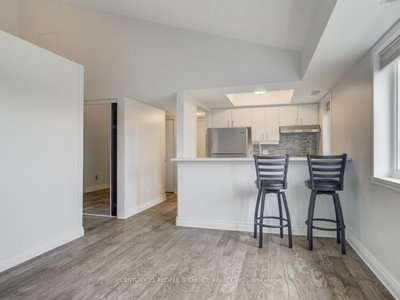 119 Bristol Mississauga,ON L4Z 3P6 — Photo 9