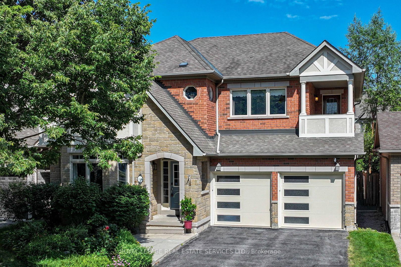 3368 Raspberry Bush Trail • Oakville, ON photo 1
