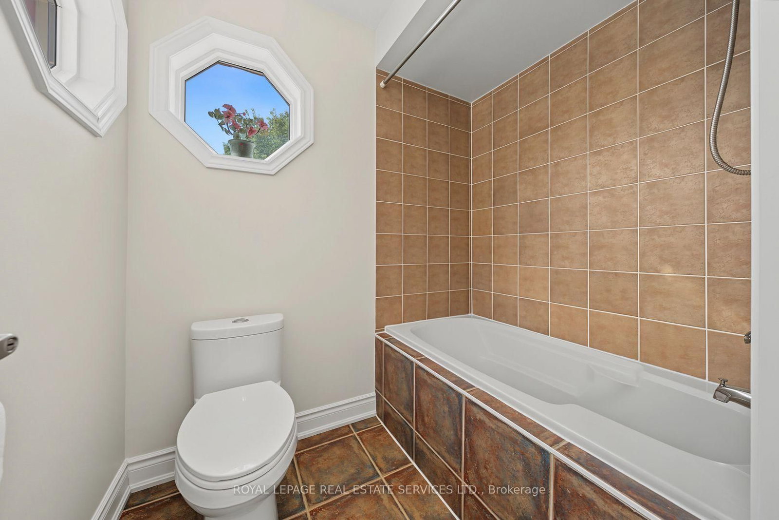 3368 Raspberry Bush Trail • Oakville, ON photo 25
