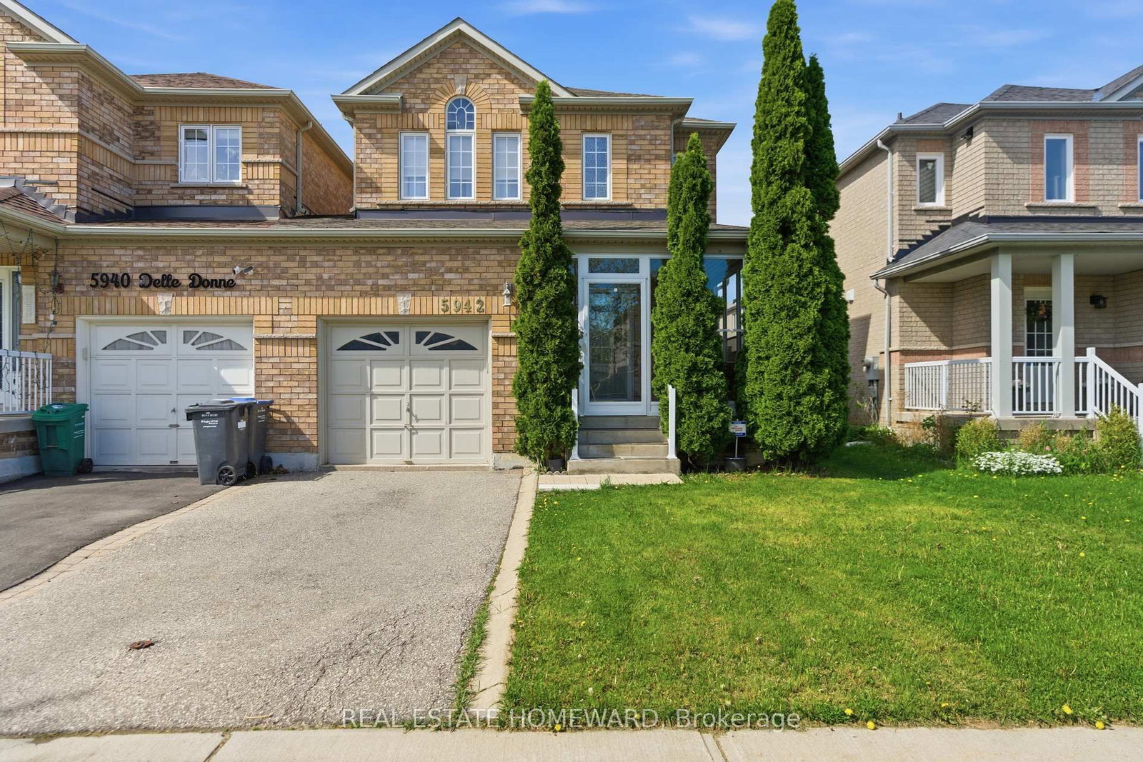 5942 Delle Donne Mississauga,ON L5M 7A2