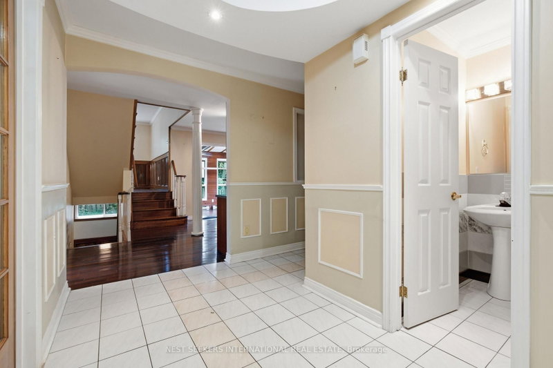10 Lennox Crt photo 5