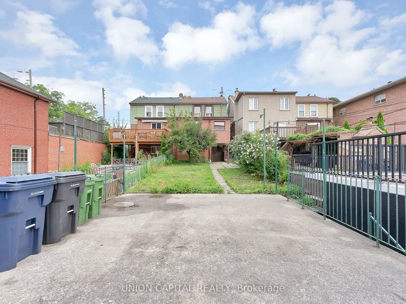 1373 Davenport Road