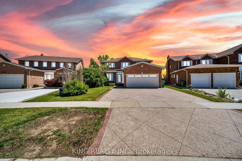 2606 Ambercroft Trail