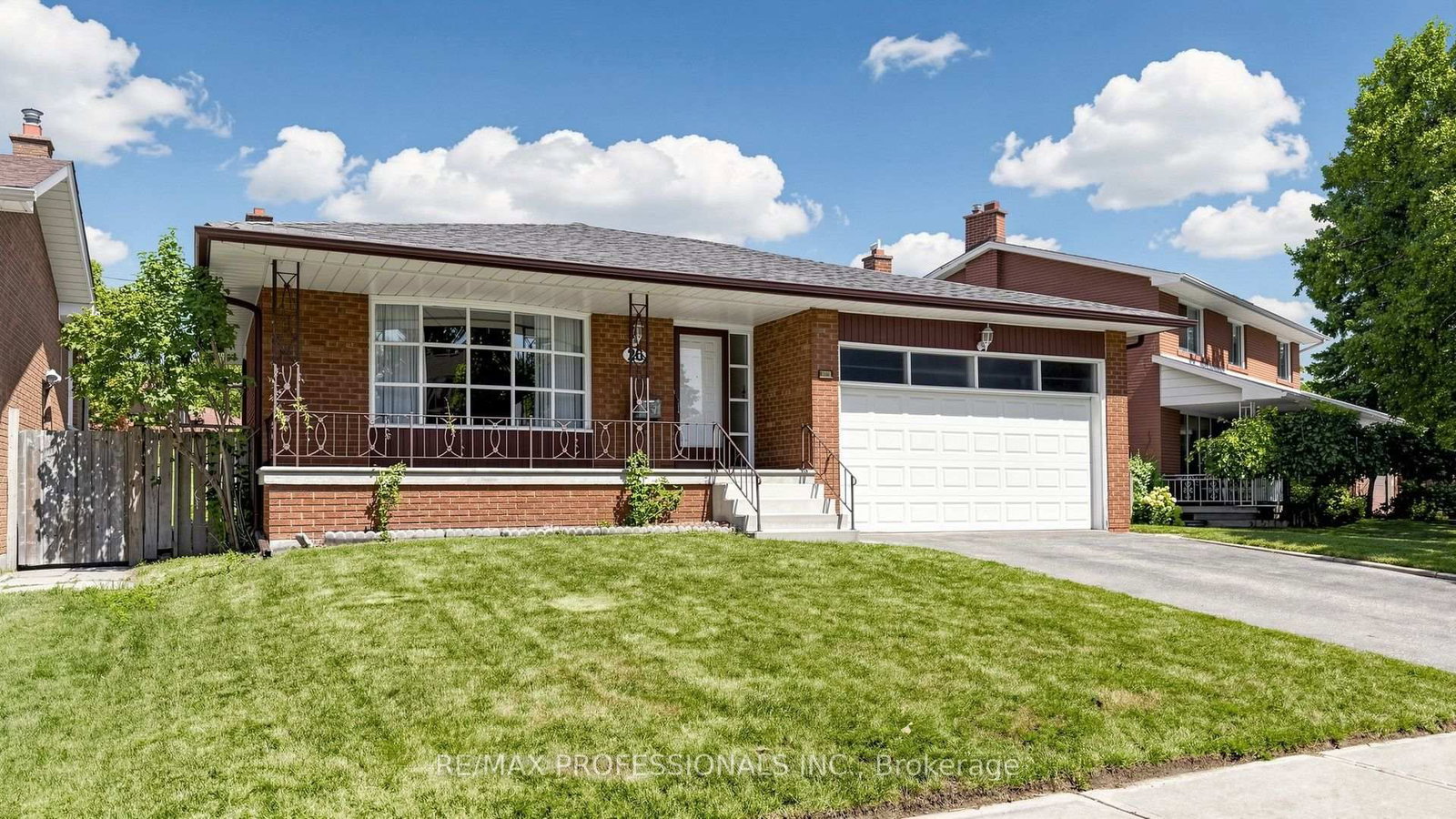 26 Woodcrest Drive • Toronto, ON photo 2