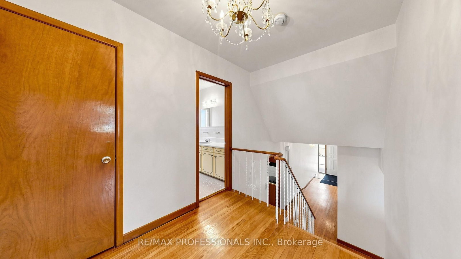 26 Woodcrest Drive • Toronto, ON photo 29