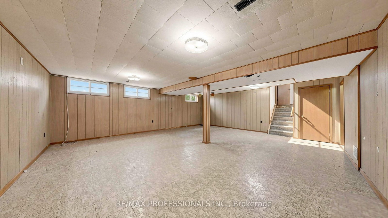 26 Woodcrest Drive • Toronto, ON photo 41