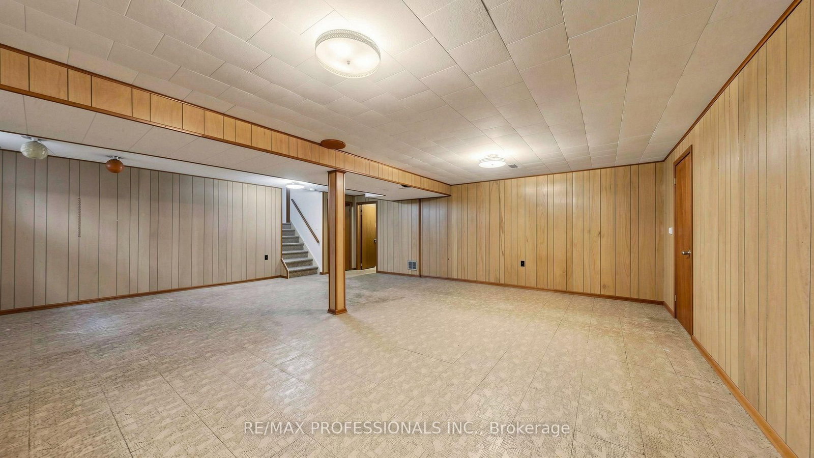 26 Woodcrest Drive • Toronto, ON photo 42