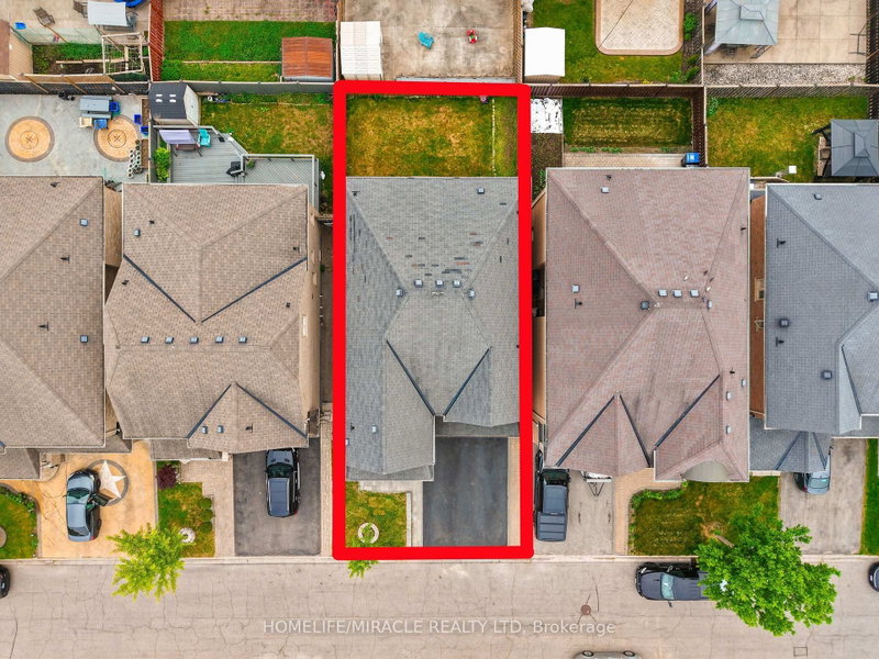 9 Gamson Crescent