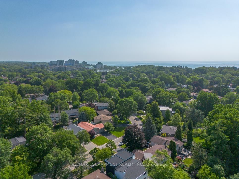 175 Mohawk Oakville,ON L6L 2Z1 — Photo 6