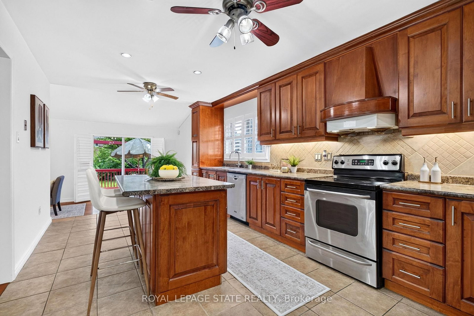 3631 Cherrington Crescent • Mississauga, ON photo 4