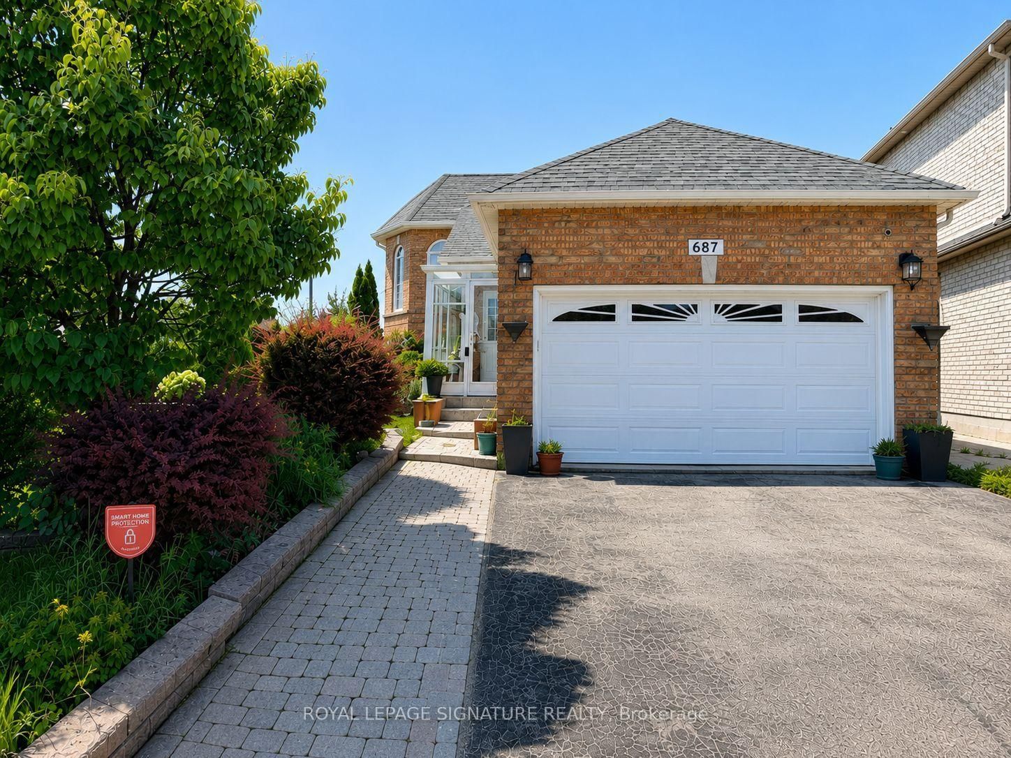 687 Twain Avenue • Mississauga, ON photo 1