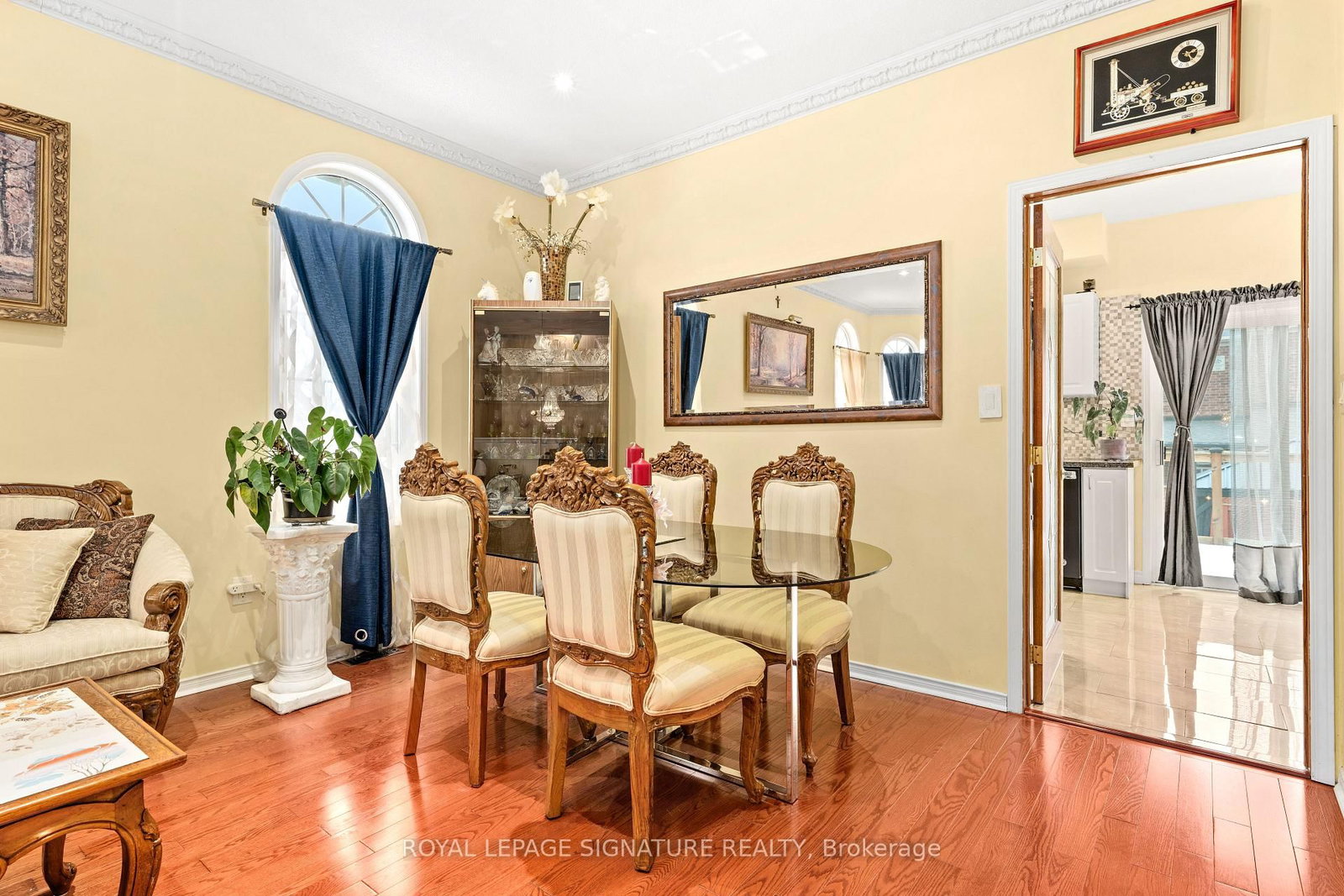 687 Twain Avenue • Mississauga, ON photo 11