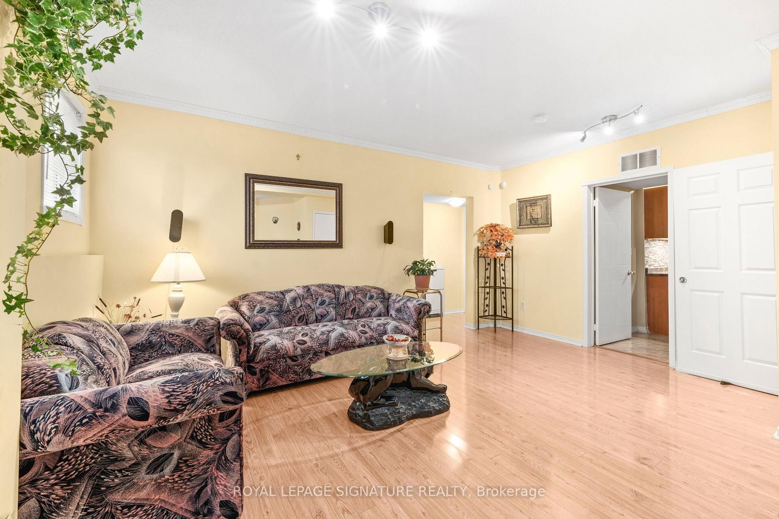 687 Twain Avenue • Mississauga, ON photo 24
