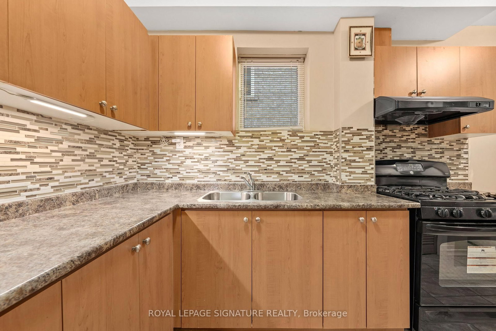 687 Twain Avenue • Mississauga, ON photo 25