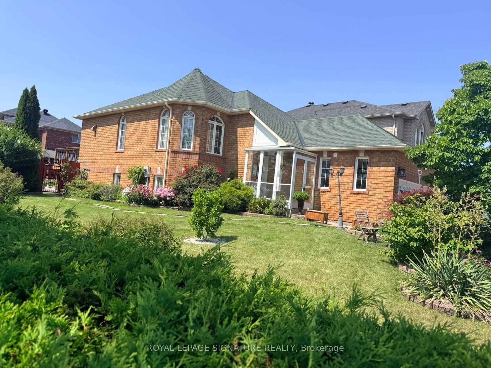 687 Twain Avenue • Mississauga, ON photo 44