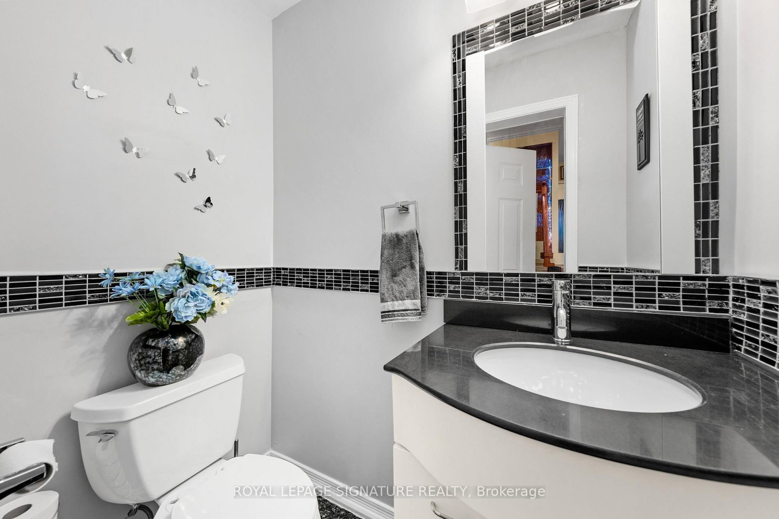 687 Twain Avenue • Mississauga, ON photo 6