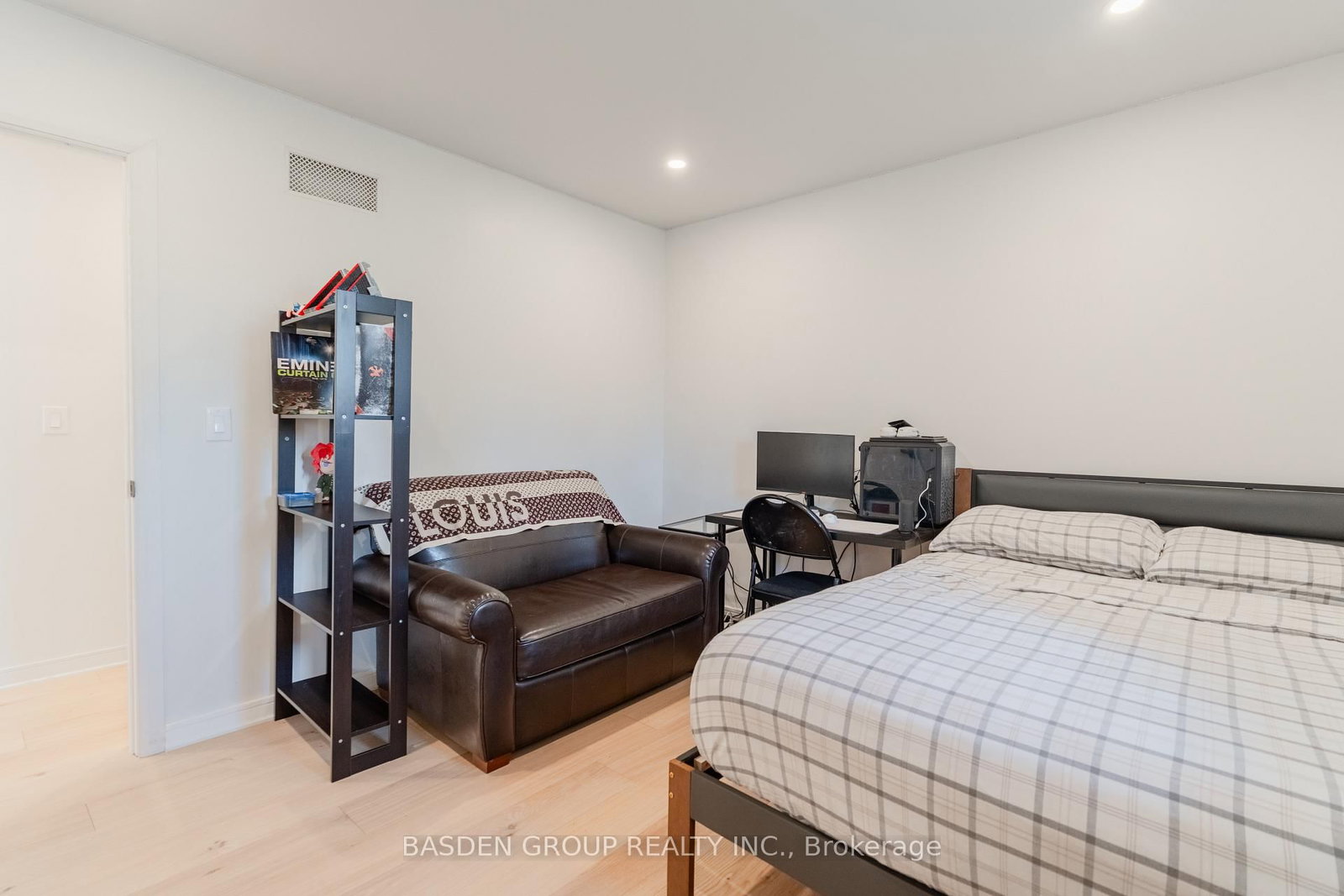 21 Mayberry Road • Toronto, ON photo 24