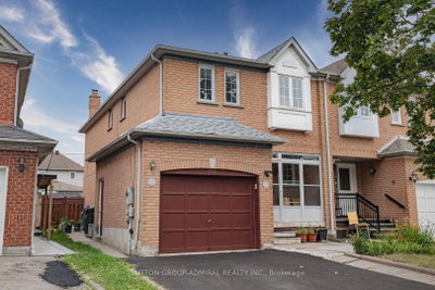162 Bighorn Crescent, Brampton, ON, photo 2