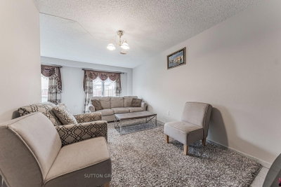 162 Bighorn Crescent, Brampton, ON, photo 3