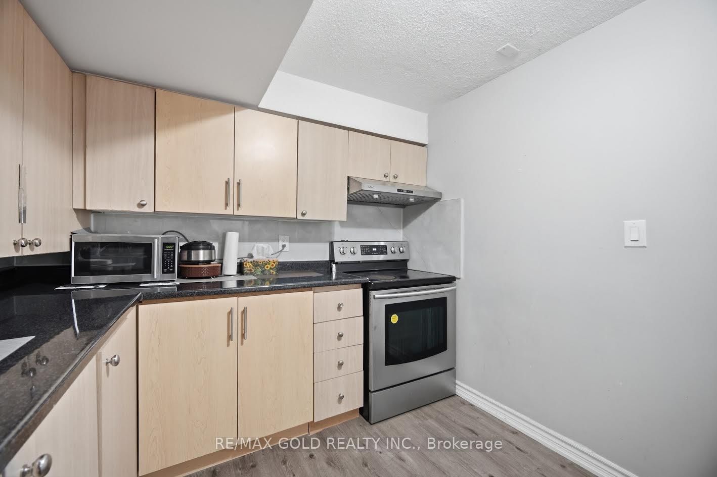 61 Saintsbury Crescent • Brampton, ON photo 38