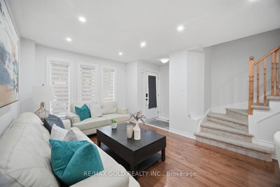 61 Saintsbury Crescent • Brampton, ON photo 8