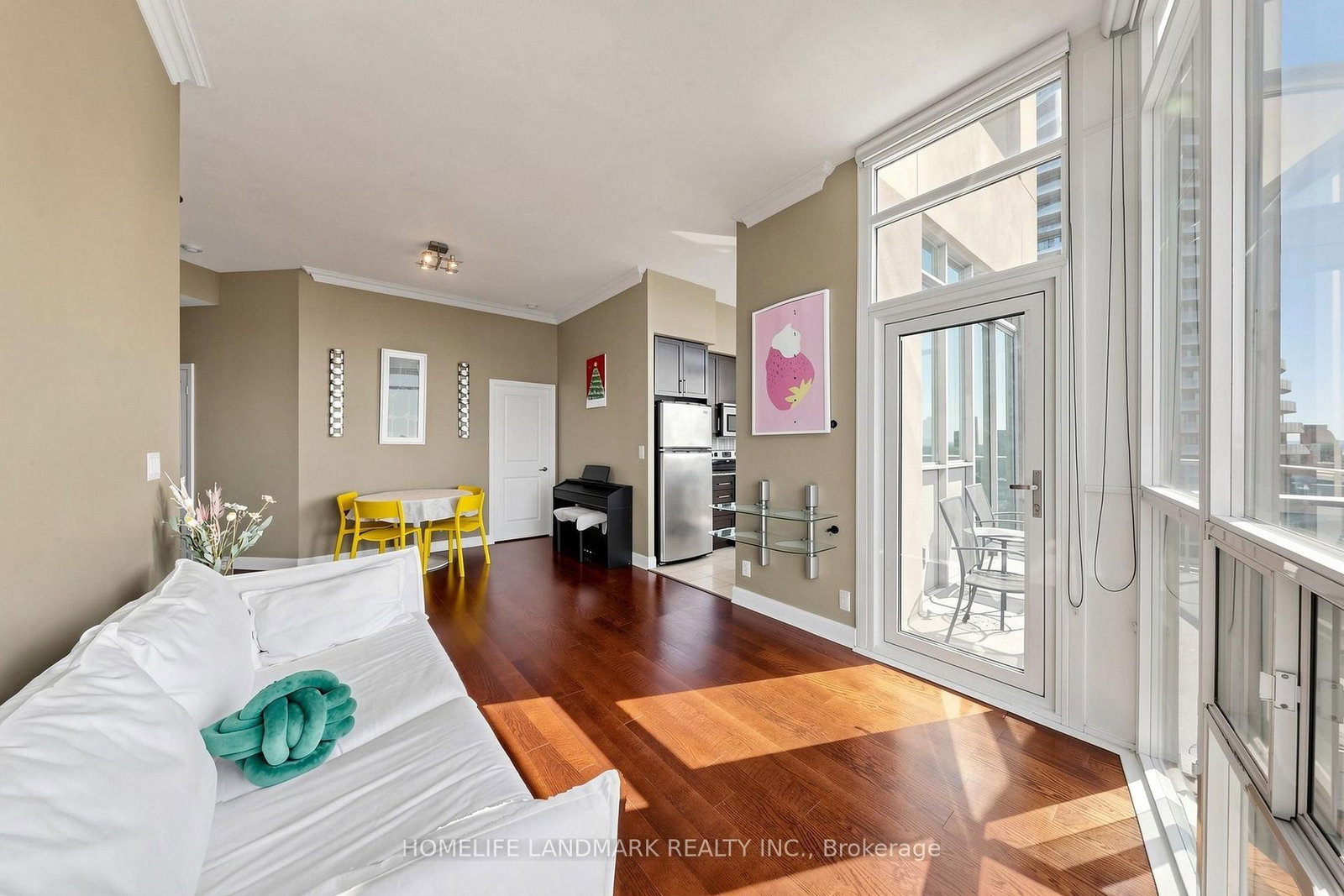80 Absolute Mississauga,ON L4Z 0A5 — Photo 9