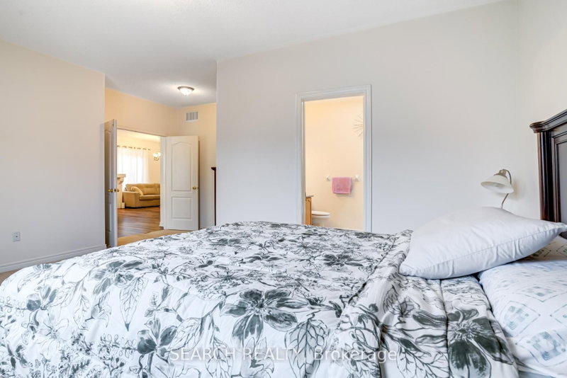 19 Treeline Brampton,ON L6P 1C5 — Photo 17