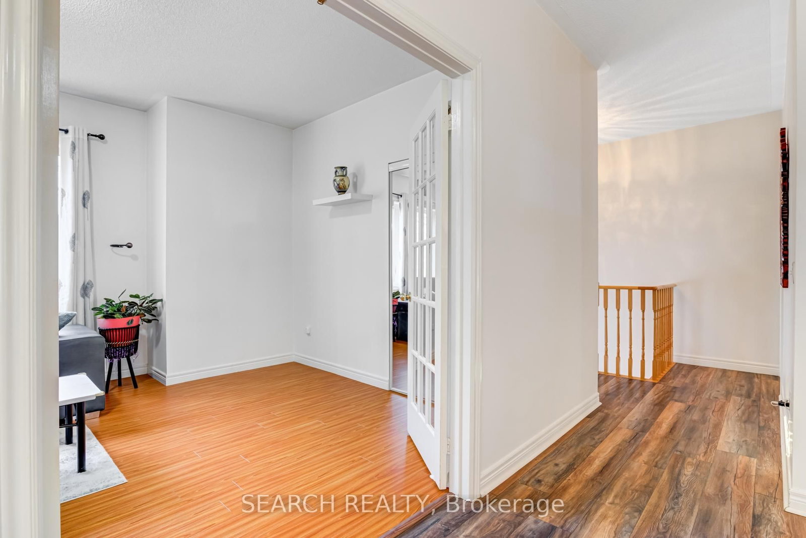 19 Treeline Boulevard • Brampton, ON photo 4