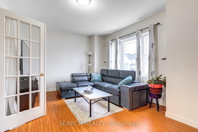 19 Treeline Boulevard • Brampton, ON photo 5