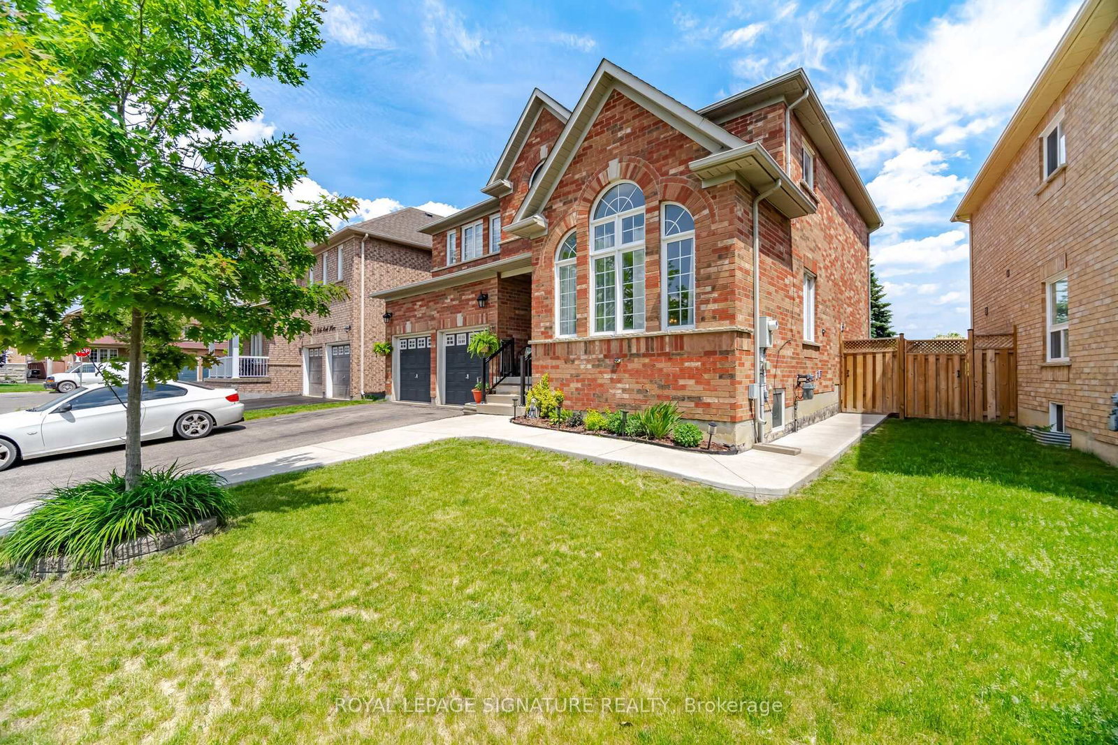 34 Nina Place N • Brampton, ON photo 2