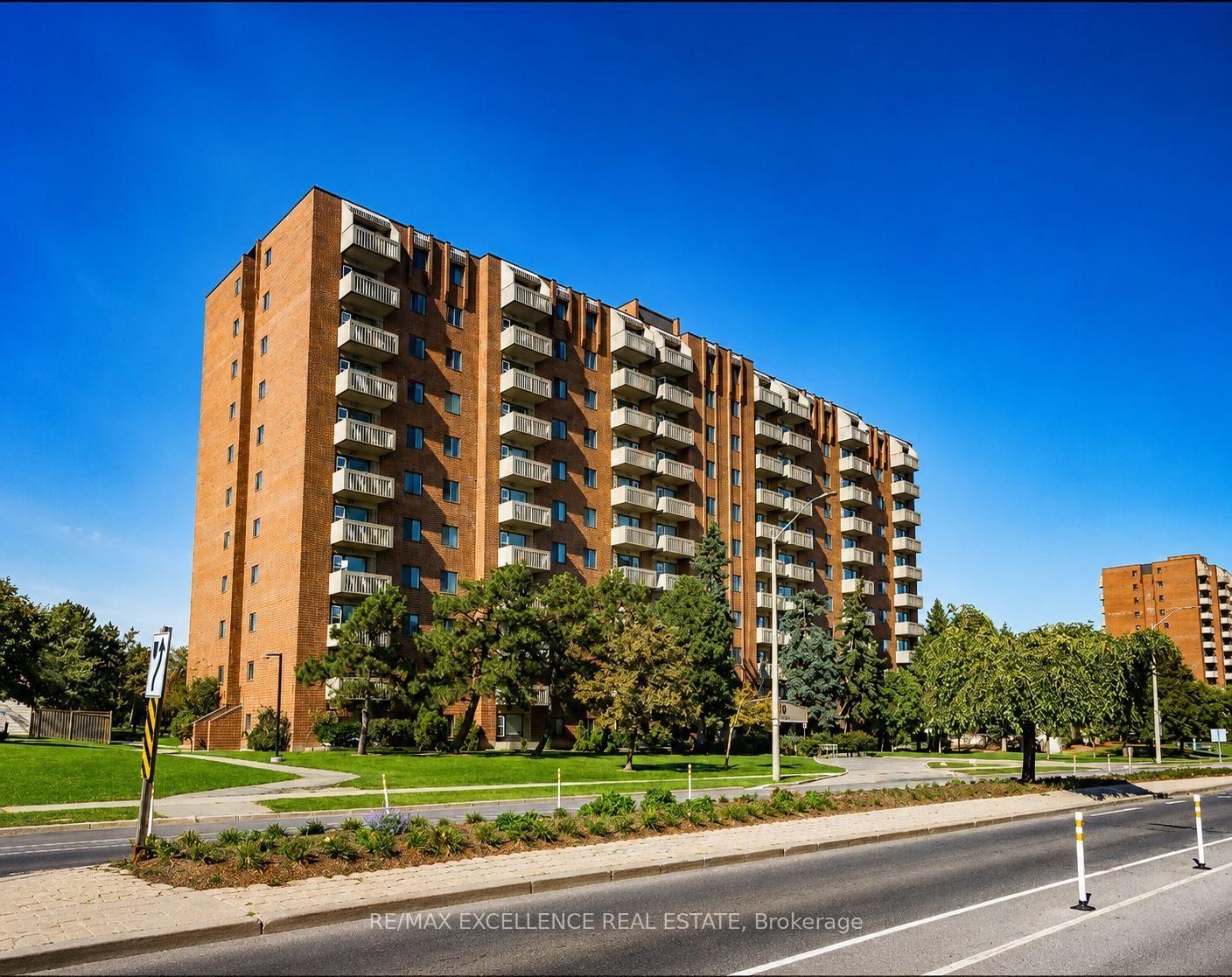 6720 Glen Erin Drive • #912 • Mississauga, ON photo 2