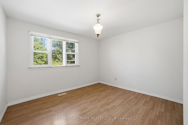 1392 Rebecca Oakville,ON L6L 1Z5 — Photo 18