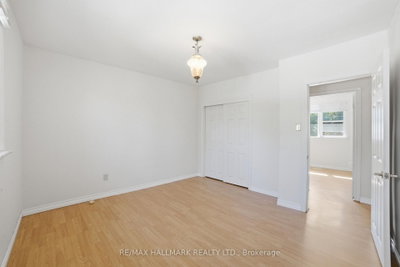 1392 Rebecca Oakville,ON L6L 1Z5 — Photo 19