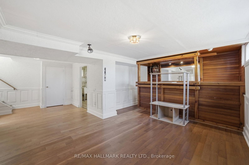 1392 Rebecca Oakville,ON L6L 1Z5 — Photo 21