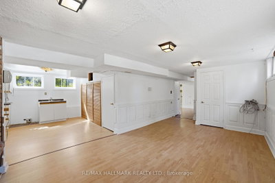 1392 Rebecca Oakville,ON L6L 1Z5 — Photo 26