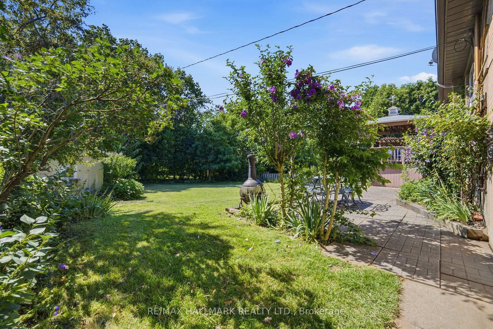 1392 Rebecca Street • Oakville, ON photo 33