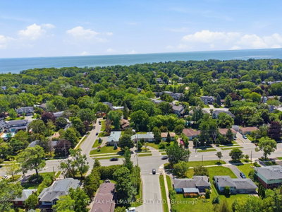 1392 Rebecca Oakville,ON L6L 1Z5 — Photo 41