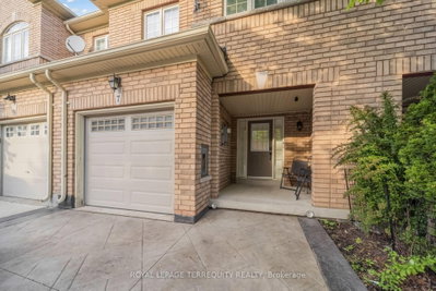 7 Bamboo Grove • Brampton, ON photo 3