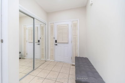 7 Bamboo Grove • Brampton, ON photo 5