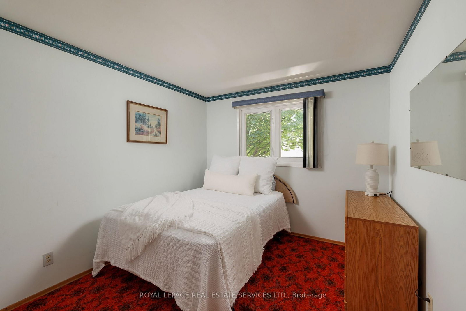 18 Osborne Crescent • Oakville, ON photo 17