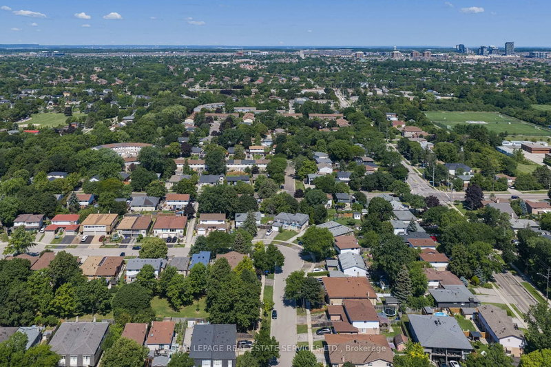 18 Osborne Oakville,ON L6H 1G1 — Photo 31