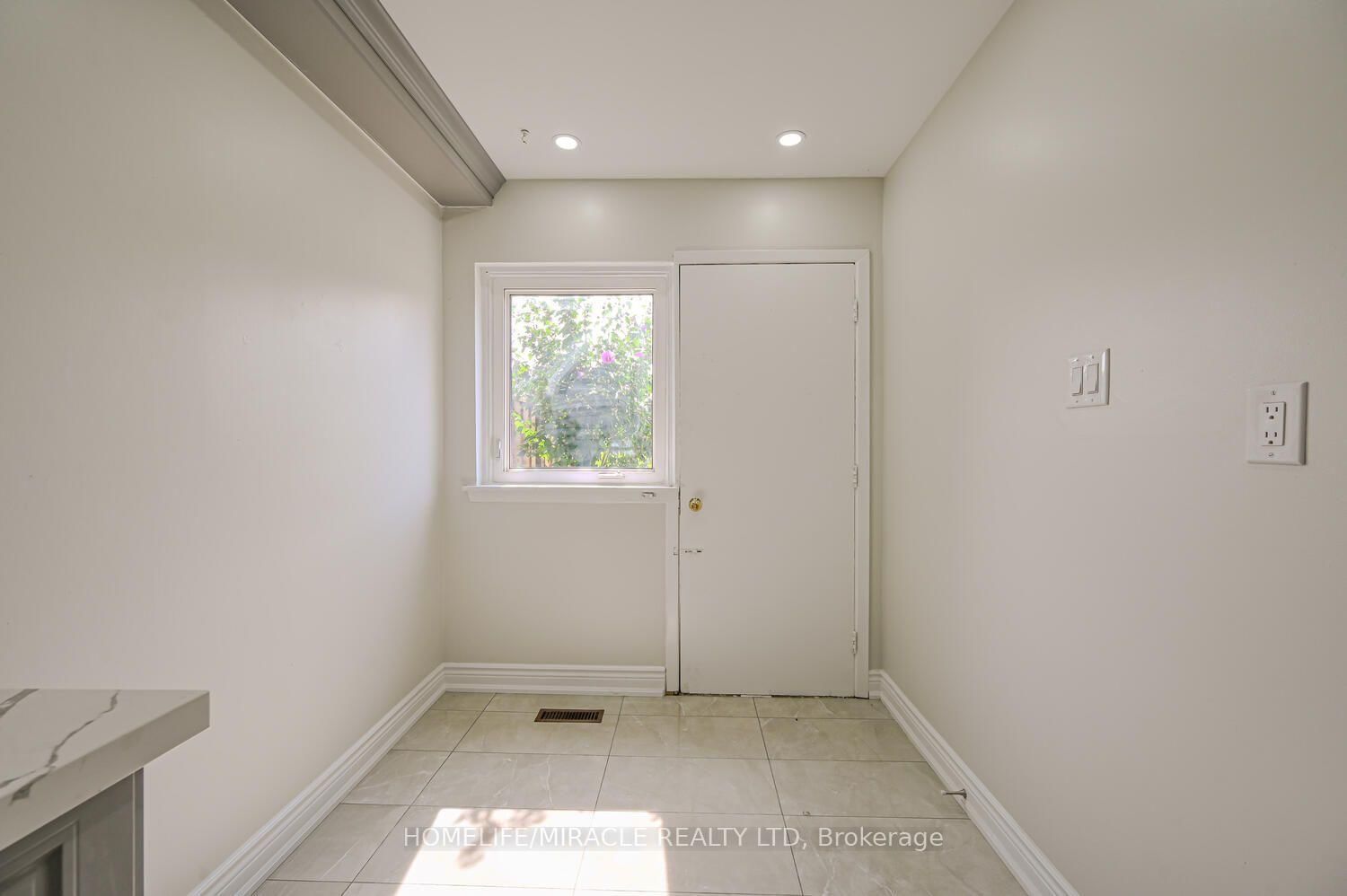 6466 Finch Avenue W • #125 • Toronto, ON photo 11