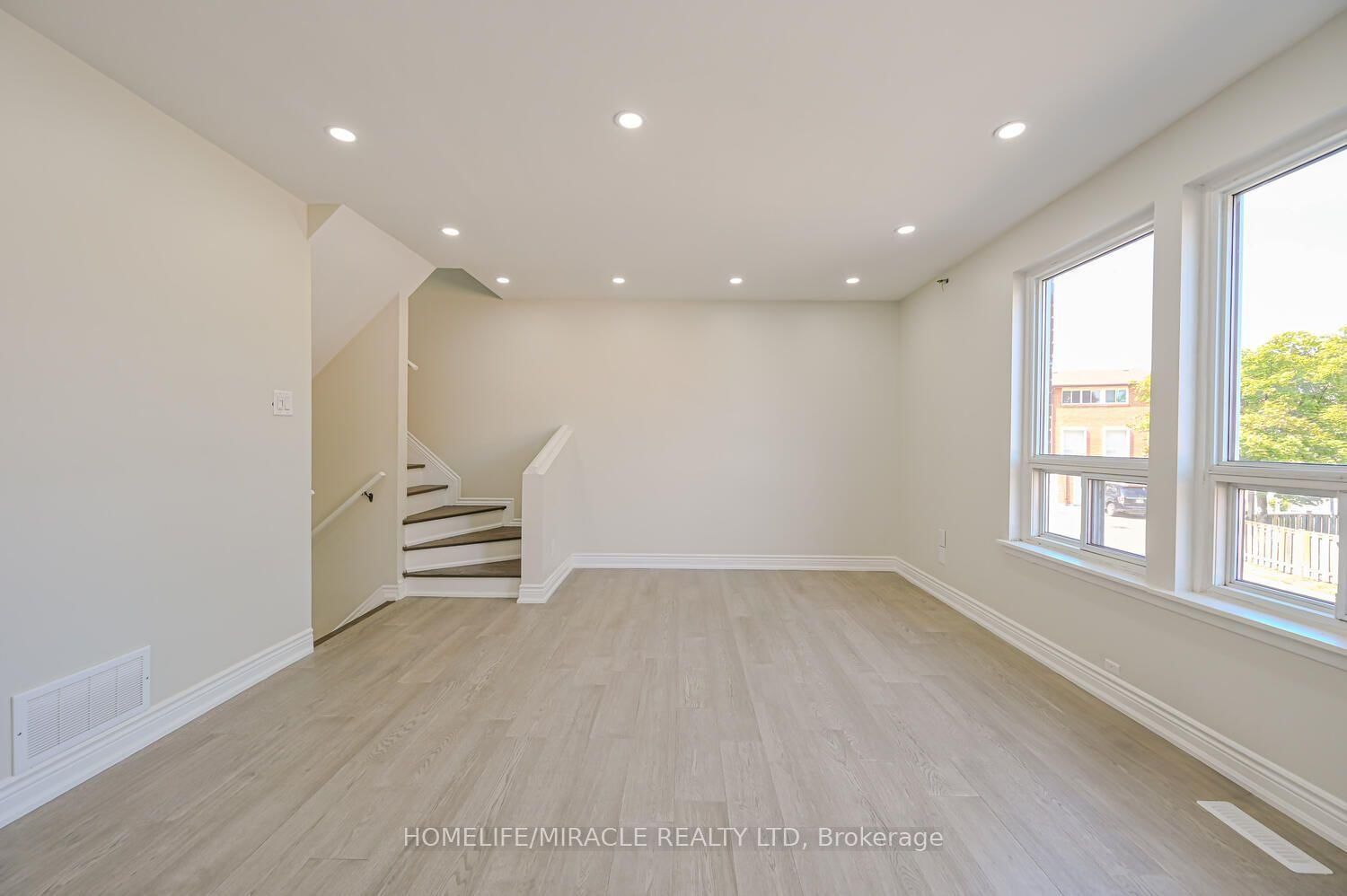 6466 Finch Avenue W • #125 • Toronto, ON photo 15