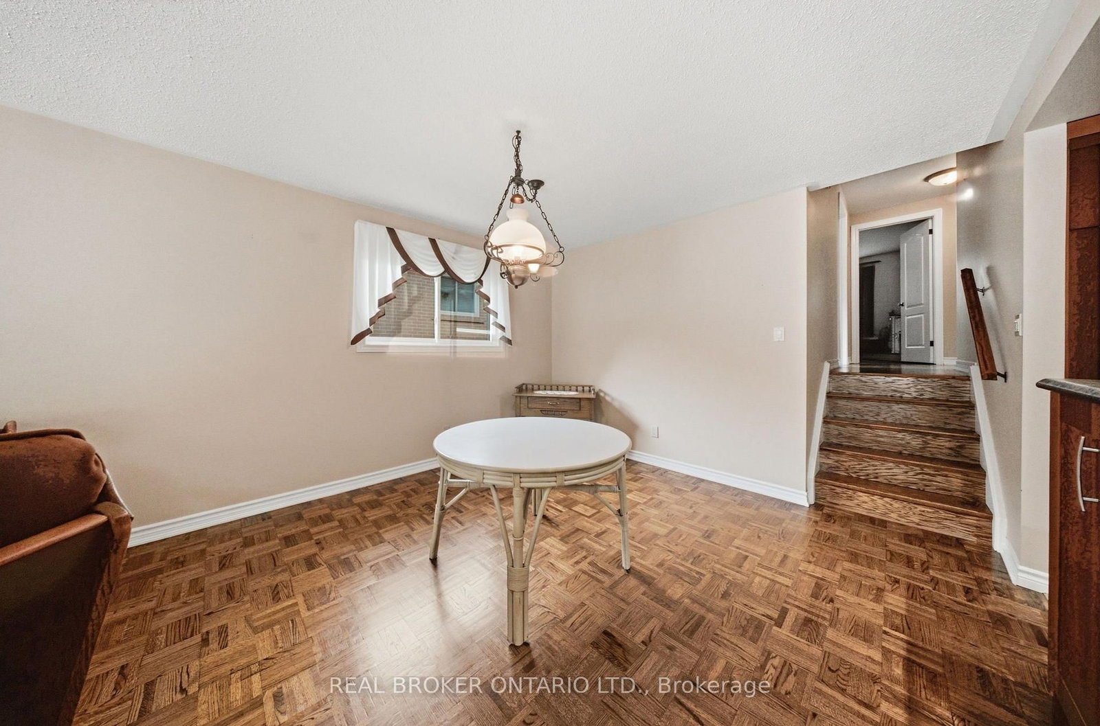 3157 Palmer Drive • Burlington, ON photo 11