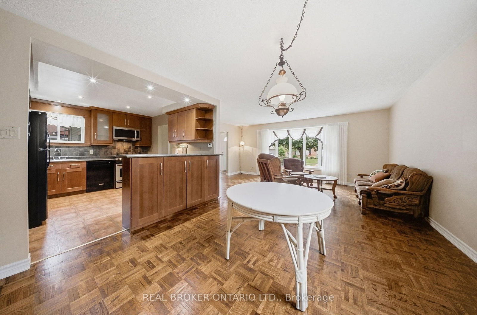 3157 Palmer Drive • Burlington, ON photo 13