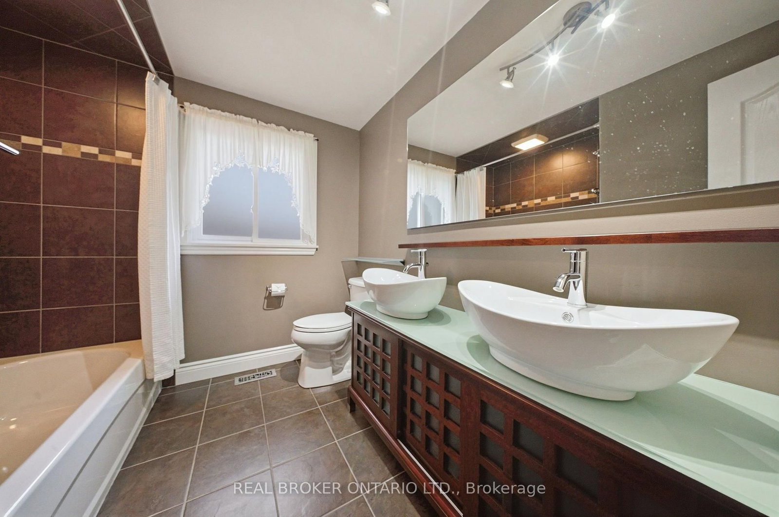 3157 Palmer Drive • Burlington, ON photo 21