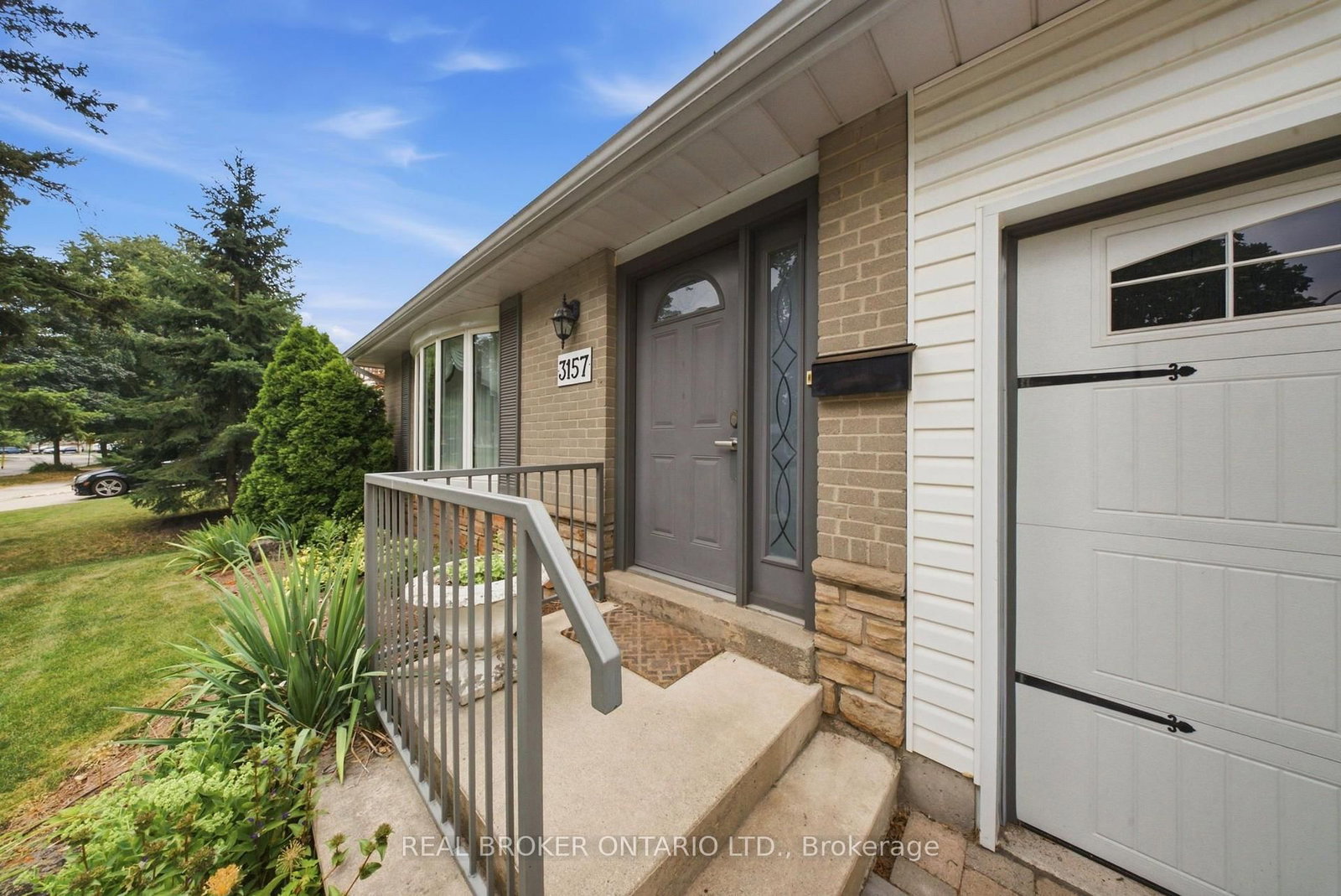 3157 Palmer Drive • Burlington, ON photo 5