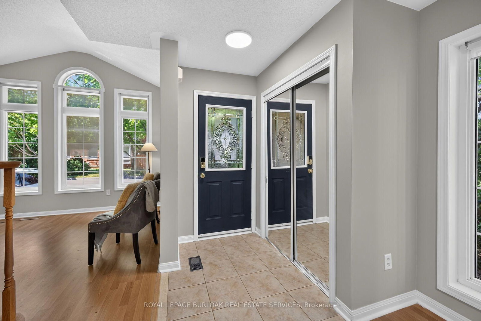 5660 Rosaline Road • Burlington, ON photo 4